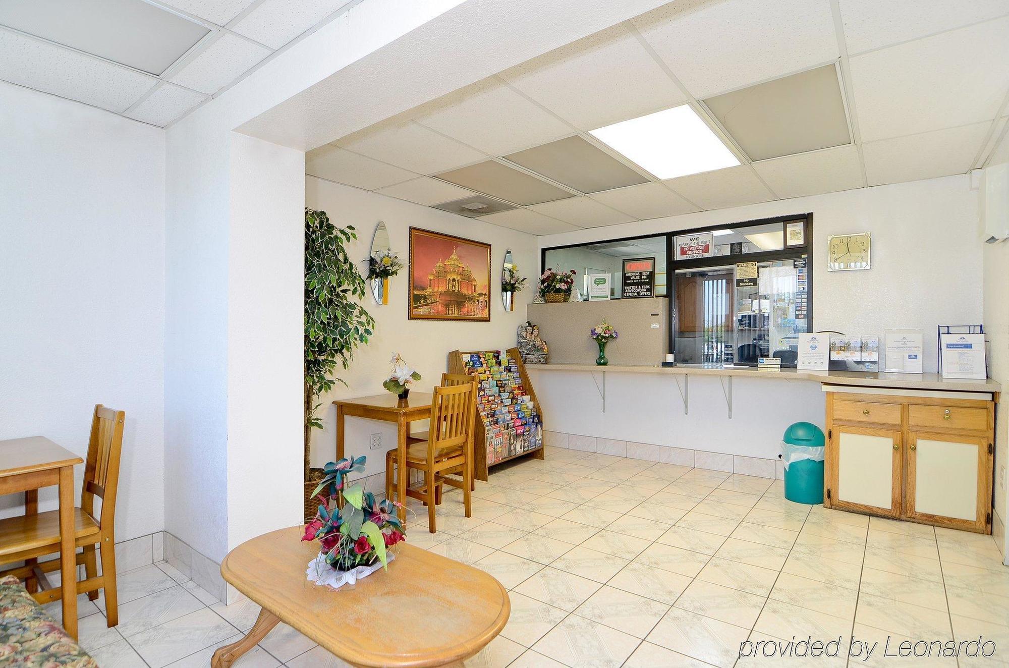 Americas Best Value Inn Corona Nội địa bức ảnh