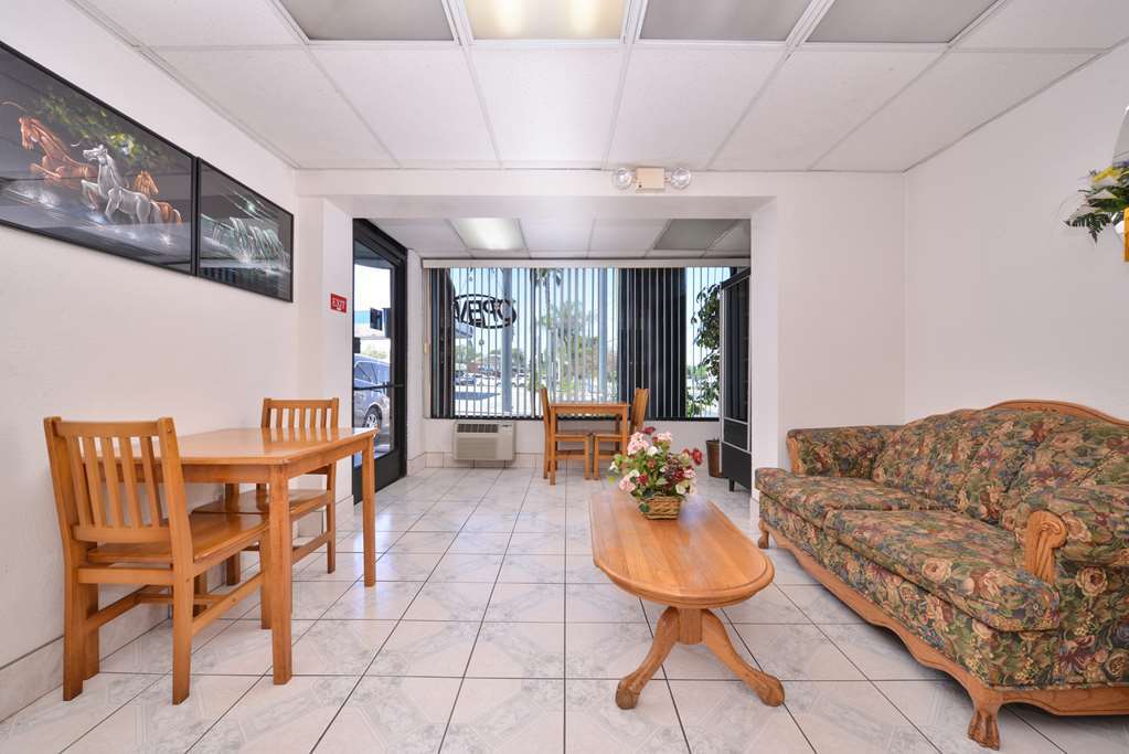 Americas Best Value Inn Corona Nội địa bức ảnh