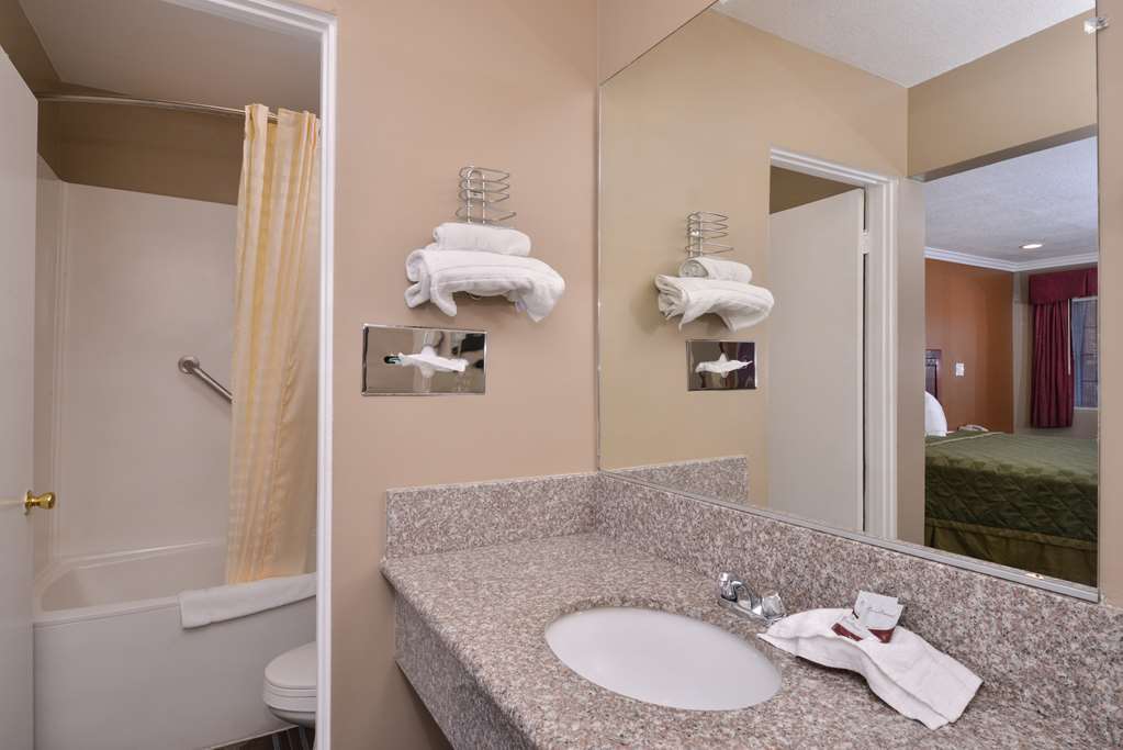 Americas Best Value Inn Corona Phòng bức ảnh