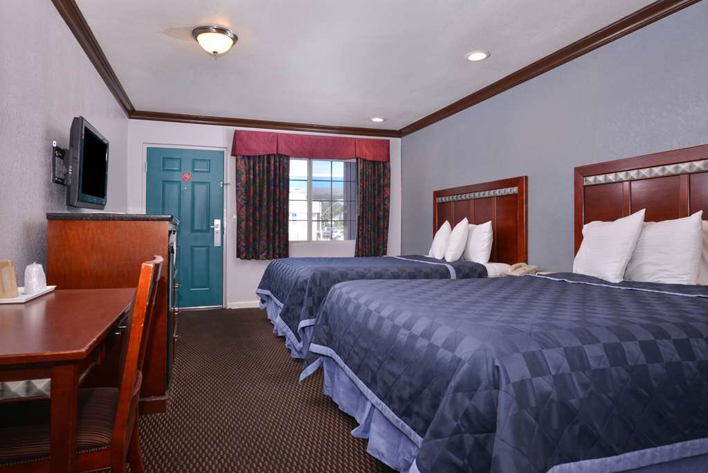 Americas Best Value Inn Corona Phòng bức ảnh
